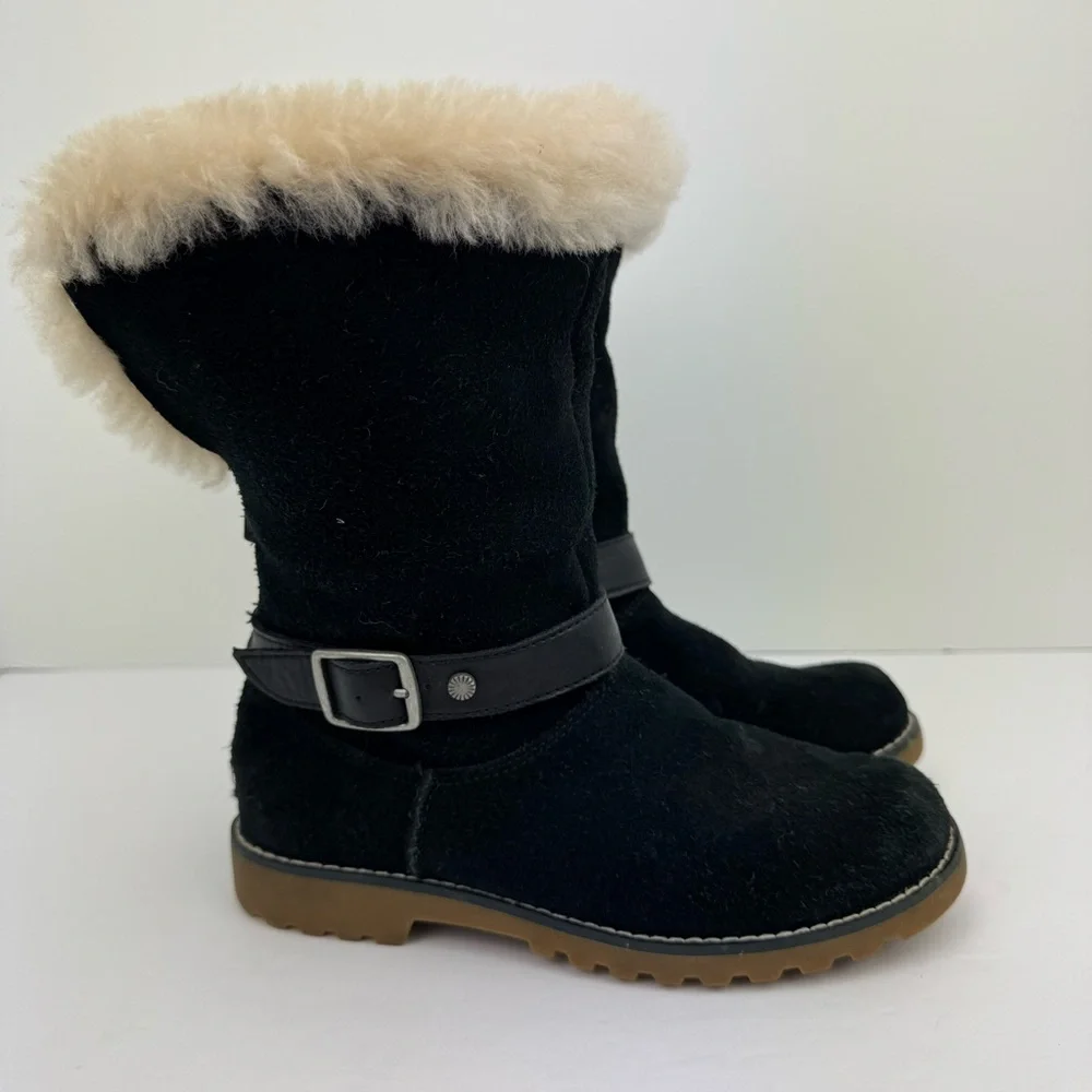 UGG Nessa Boots shearling lined black suede mid calf boots size 2.
